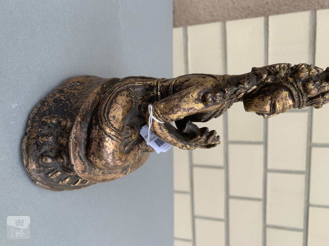 A GILT-BRONZE FIGURE OF VAJRADHARA - 图9